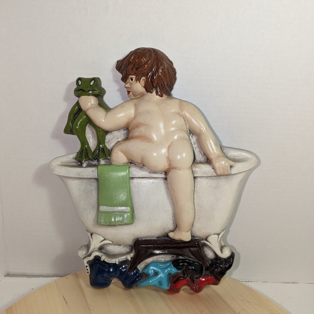 VTG Wall Decor Child Holding Frog